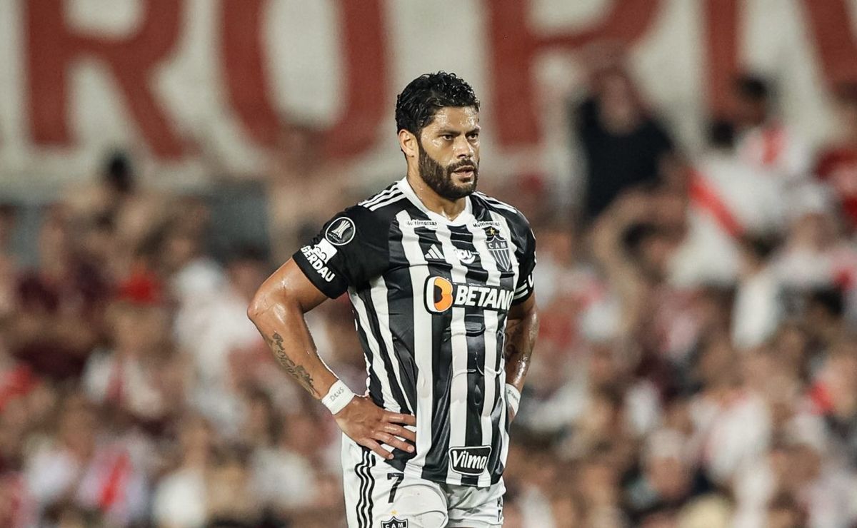 hulk manda recado após river plate x atlético mg e projeta final: “galo nunca luta sozinho”