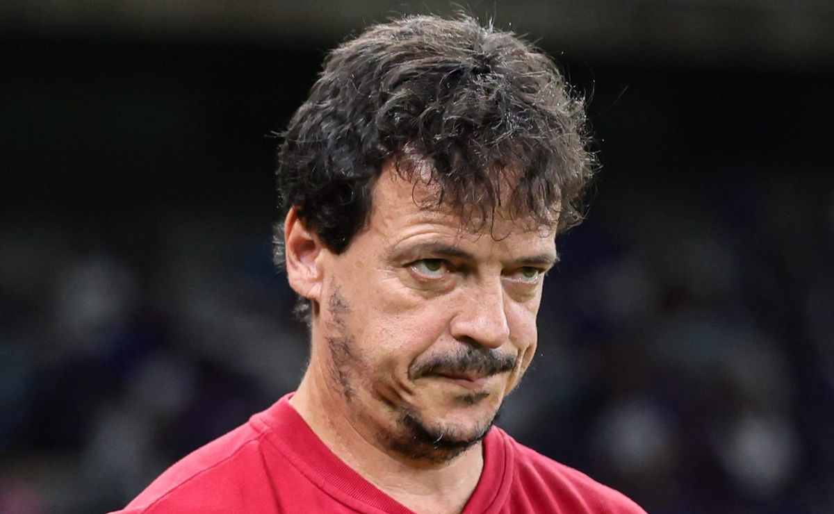 demissão de fernando diniz do cruzeiro é aprovada pela torcida após apenas 5 jogos