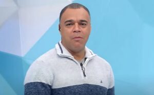 denílson faz análise sobre o time do santos treinado por carille: "não sendo campeão" 