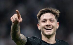escalação do corinthians: garro e carrillo voltam ao time titular para 'decisão' contra o racing