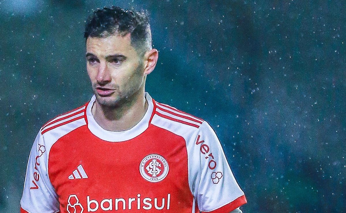 salário elevado deve fazer lucas alario deixar o inter para 2025