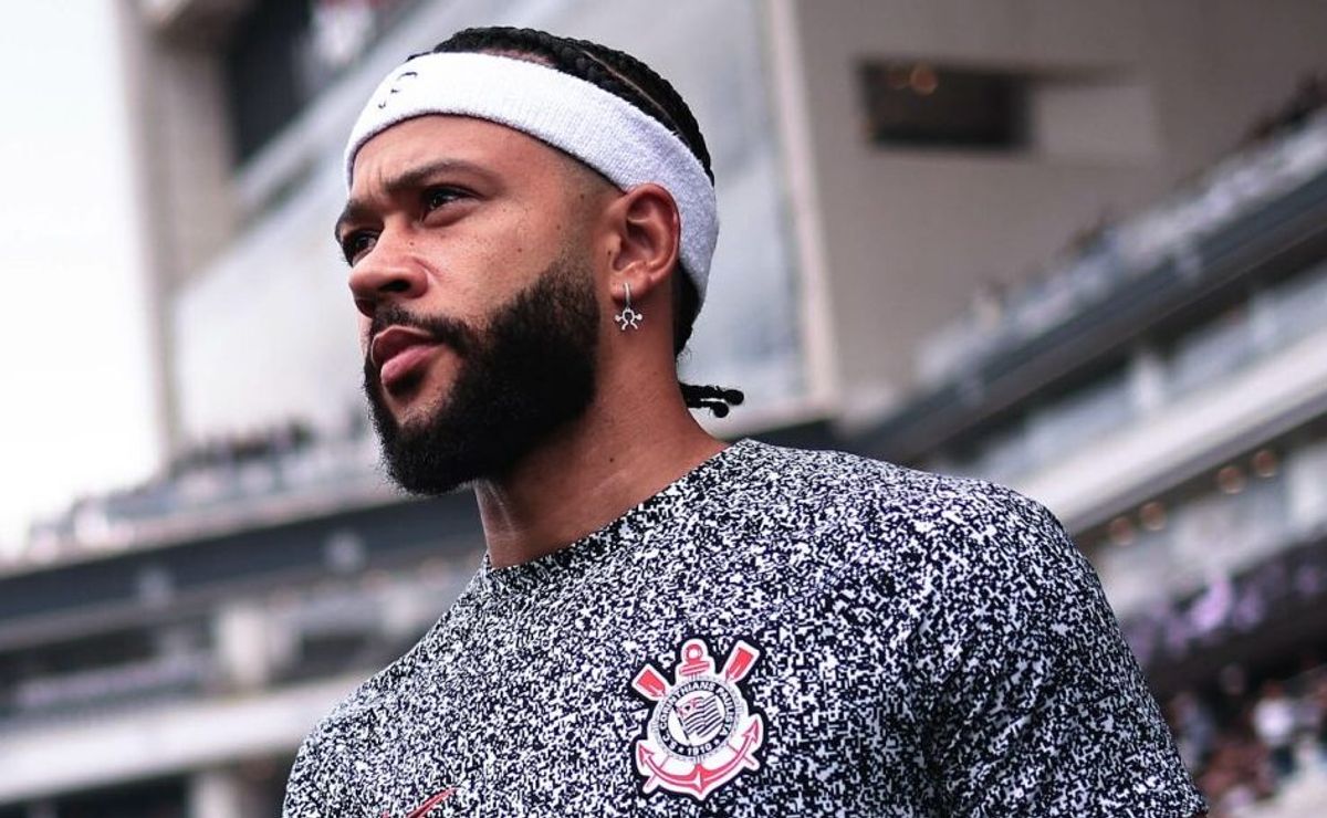 memphis depay pode ser titular do corinthians de ramón díaz contra internacional pelo brasileirão