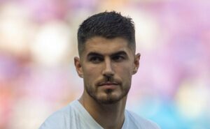 pedro raul deve ser emprestado pelo corinthians na próxima janela de transferências, informa zé elias