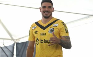 santos prepara retorno de joão paulo e data é revelada 