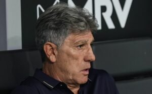 renato concede folga antes do gre nal e gremistas repercutem: “parece brincadeira”