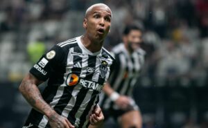 deyverson dá volta por cima após chegada ao atlético mineiro e números na libertadores impressionam