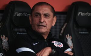 ramón díaz revela o que faltou ao corinthians na eliminação para o flamengo: “calma e clareza”