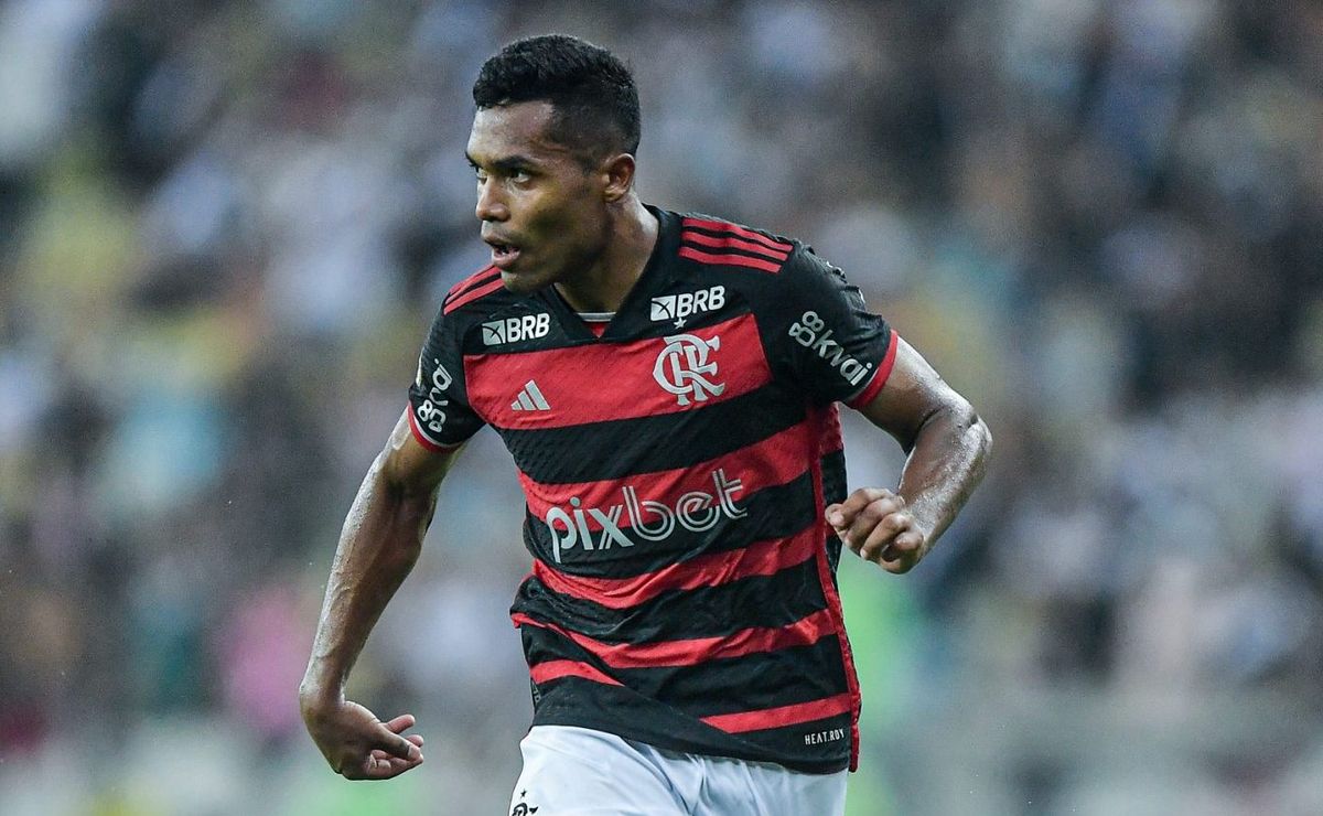 fla flu coloca reforços do flamengo nos holofotes e nação espera que contratações resolvam o clássico