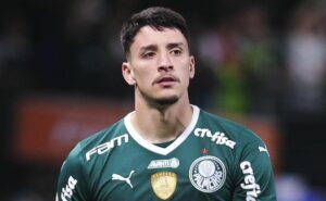 piquerez vira influencer durante recuperação no menisco e assunto vem à tona no palmeiras