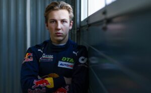 liam lawson enfrentará novos desafios na red bull, avisa christian horner