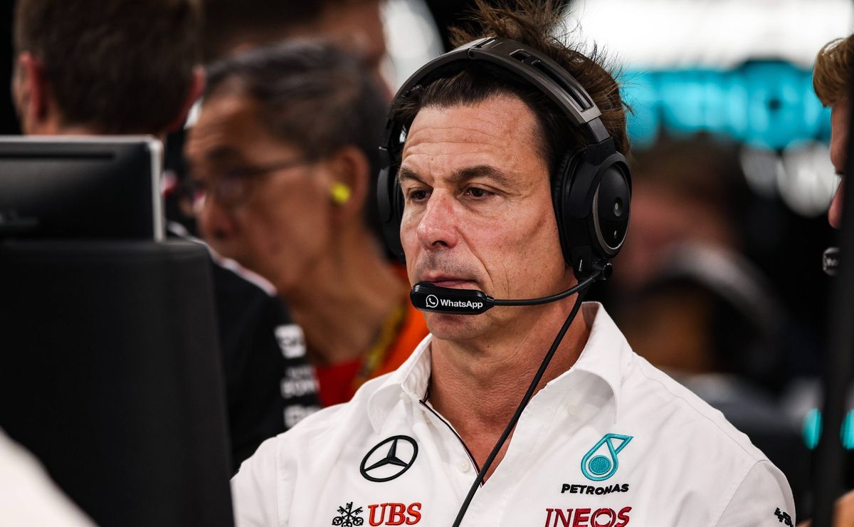 toto wolff confia na dupla russell e antonelli na mercedes para o futuro