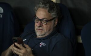 presidente do são paulo não acredita em ida de zubeldía ao boca juniors