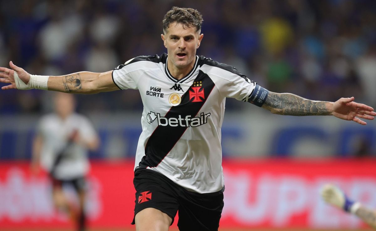 faz o pix e me abraça! vegetti contribui com festa e vascaínos vão à loucura