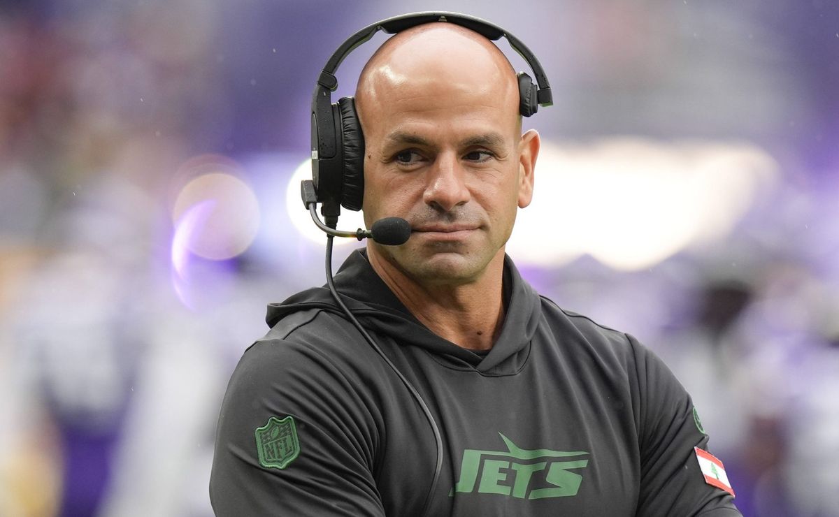 robert saleh tem novo emprego de treinador após ser demitido pelos jets