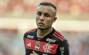ex esposa de everton cebolinha, do flamengo, faz post após polêmica: "só amor não basta"