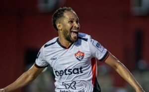 everaldo projeta duelo entre vitória x fluminense: “espero fazer a lei funcionar”
