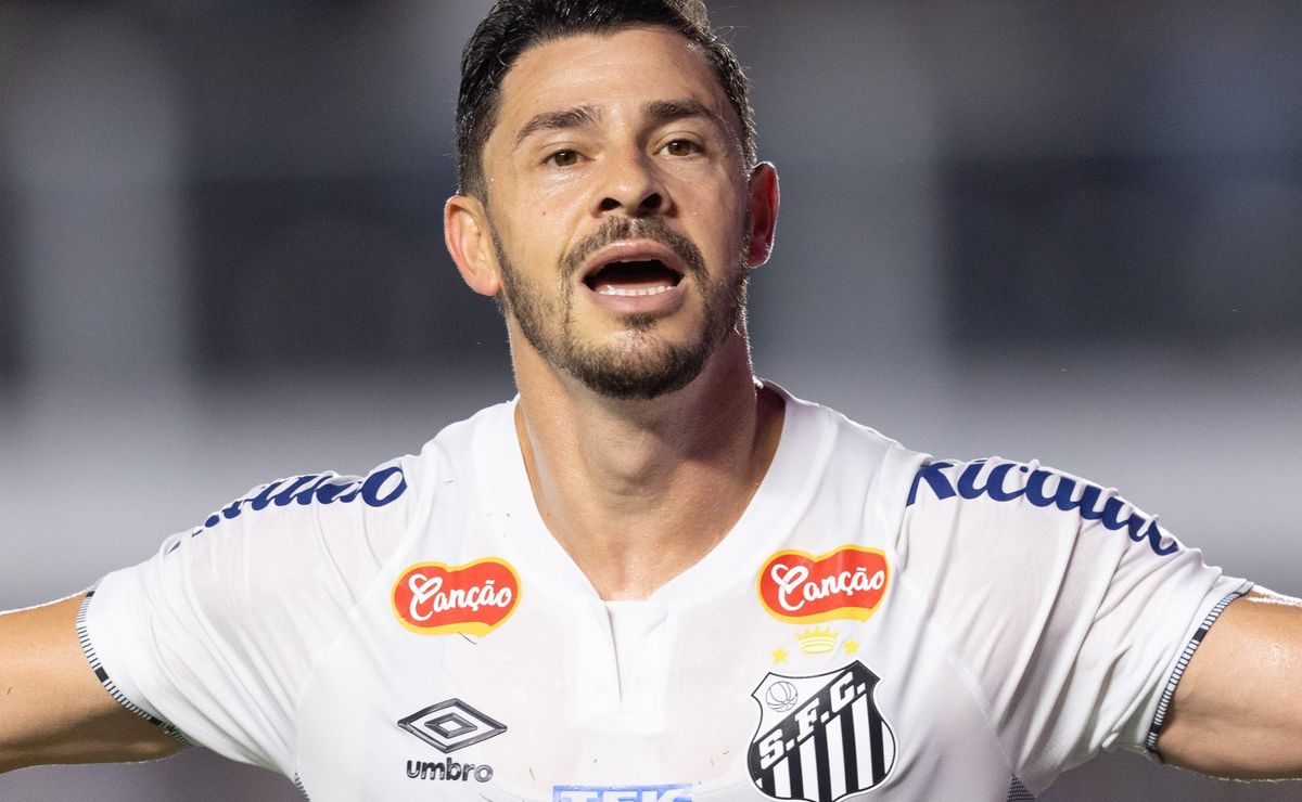 giuliano revela detalhes sobre futuro no santos e aposentadoria: “posso afirmar que…”