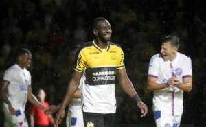 torcida do grêmio avalia possível contratação de bolasie: "não é solução"