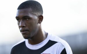 vasco recebe decisão oficial do stjd e punição de rayan é descartada