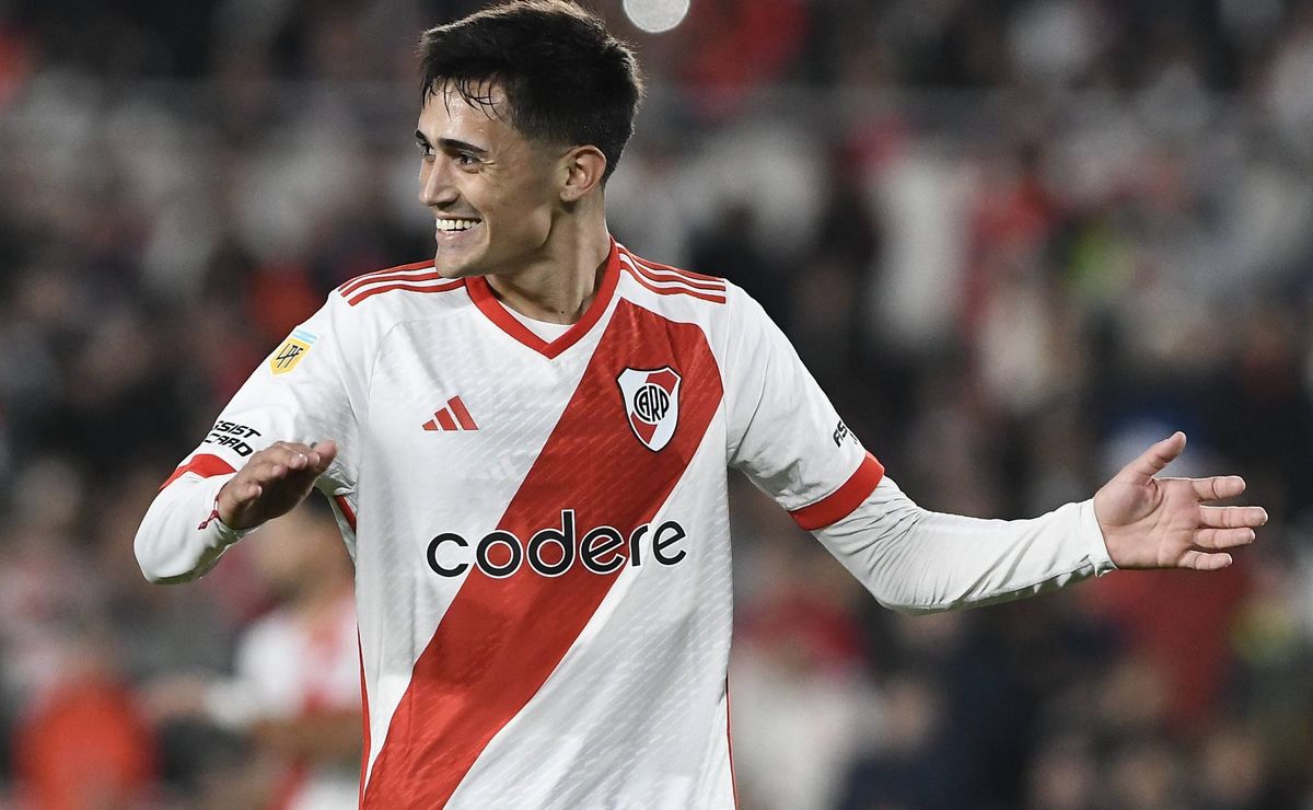 contratação de pablo solari no flamengo é cravada na argentina, mas mengão descarta completamente 