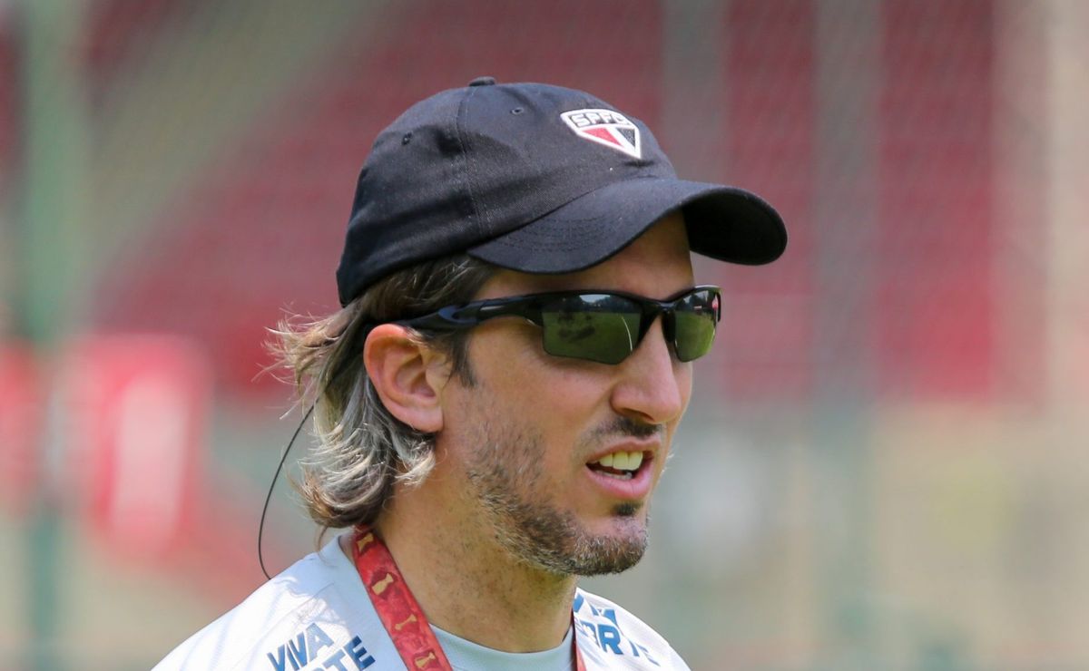 mirando a libertadores, são paulo de zubeldía precisa melhorar aproveitamento como visitante