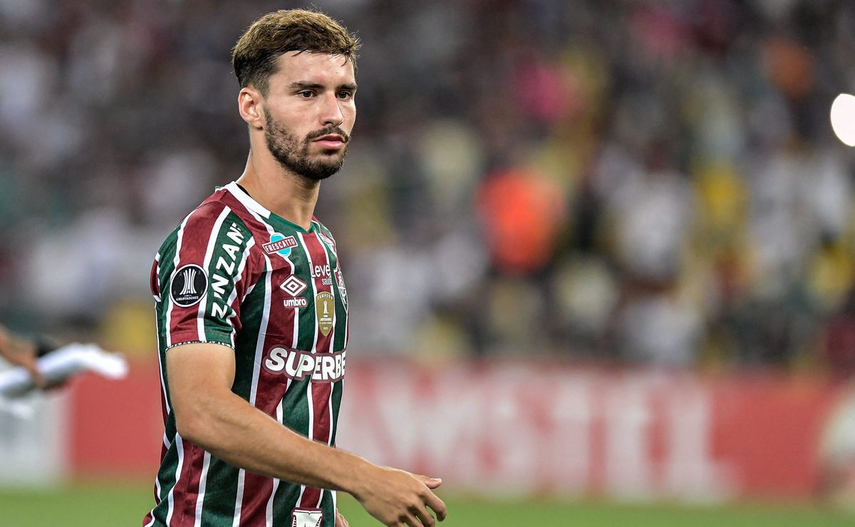 torcida do fluminense volta a sorrir com gol de martinelli, mas tricolor cai diante do vitória