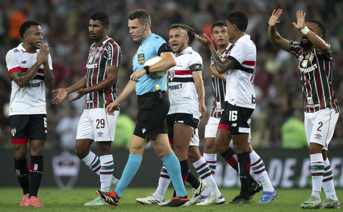 stjd decide por unanimidade não anular fluminense x são paulo pelo brasileirão após polêmica