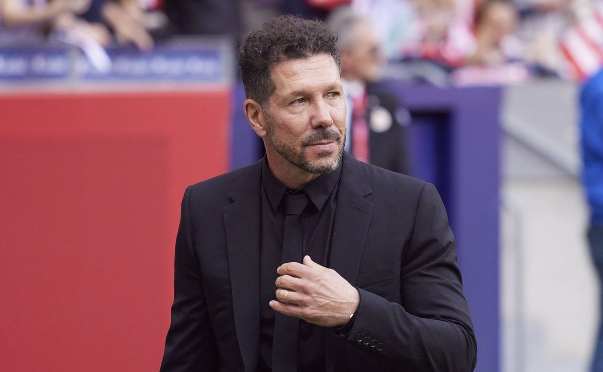 atlético de madrid de simeone se prepara para comprar titular destaque do santos