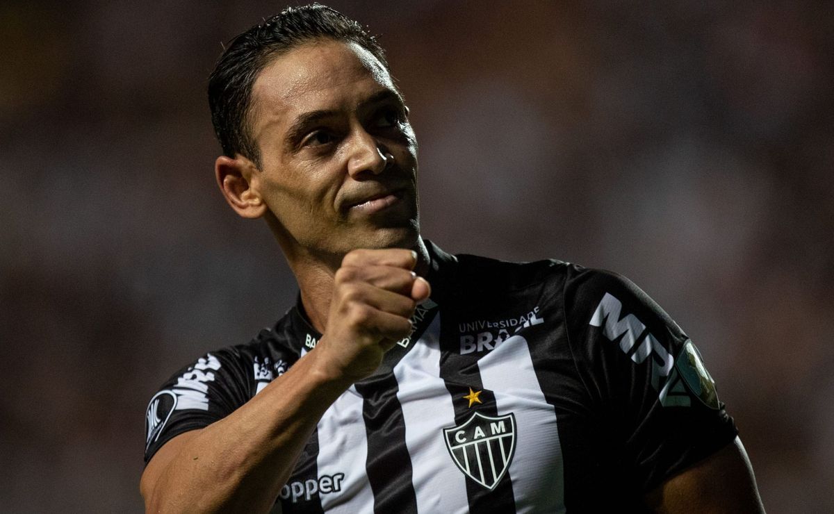 ricardo oliveira opina sobre deyverson após polêmica no atlético mg: “todo mundo”