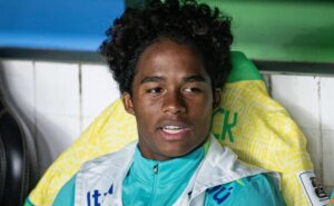 endrick gera revolta da torcida do palmeiras com dorival na seleção brasileira: “não é fixo”