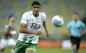 lucas barbosa é alvo de oferta milionária do al itihhad e santos projeta futuro do atacante