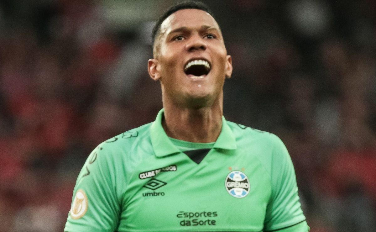 grêmio quer trocar adriel por joão lucas com o santos