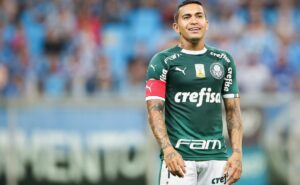 palmeiras tem permanência de dudu, mas outro ídolo pode deixar o clube rumo ao cruzeiro