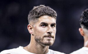 corinthians recusou oferta de r$ 21 milhões por pedro raul, mas busca saída em janeiro