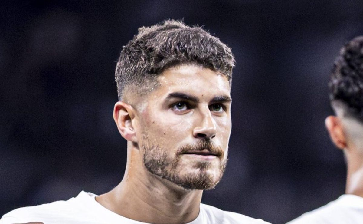 corinthians recusou oferta de r$ 21 milhões por pedro raul, mas busca saída em janeiro