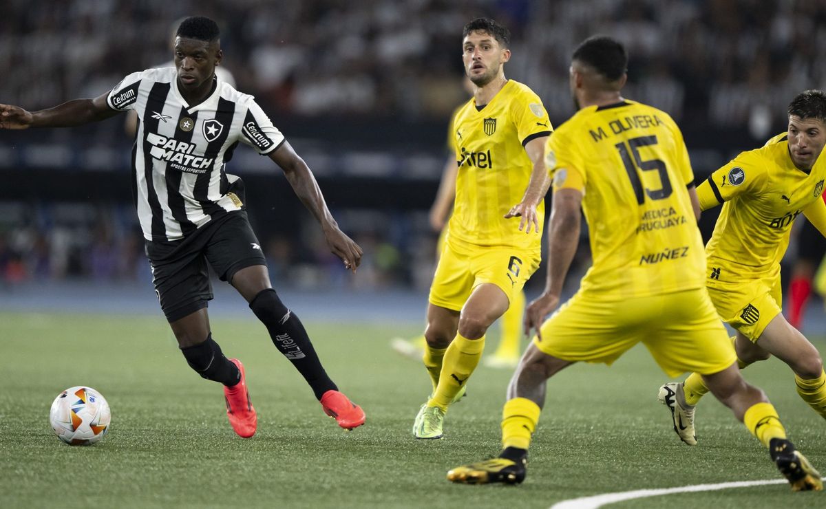 peñarol x botafogo: clima no uruguai, pendurados do fogão e prováveis escalações para confronto