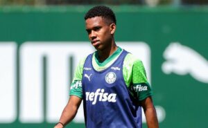 estêvão e mais seis jogadores do palmeiras podem virar desfalques em momento crucial no brasileirão