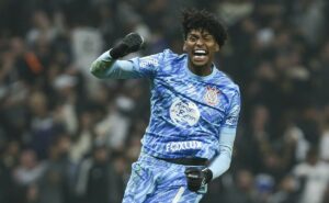 corinthians mantém confiança na permanência de hugo souza e entente motivo da pressão do flamengo