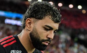 gabigol está ganhando maior minutagem com filipe luis e possibilidade de renovação aumenta