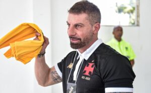pedrinho mapeia reforços no mercado e quer vasco mais forte em 2025