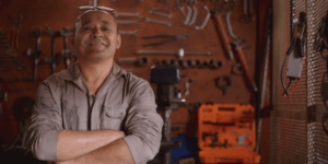 banco inter promove “ação de substituição” com mecânico e lojista para final da libertadores