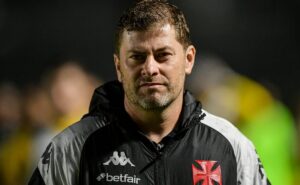 demissão de paiva no vasco é decretada por pedrinho após exposição de 2 motivos