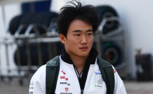 red bull vê melhora em tsunoda e avalia promoção do piloto: “não estamos ignorando”