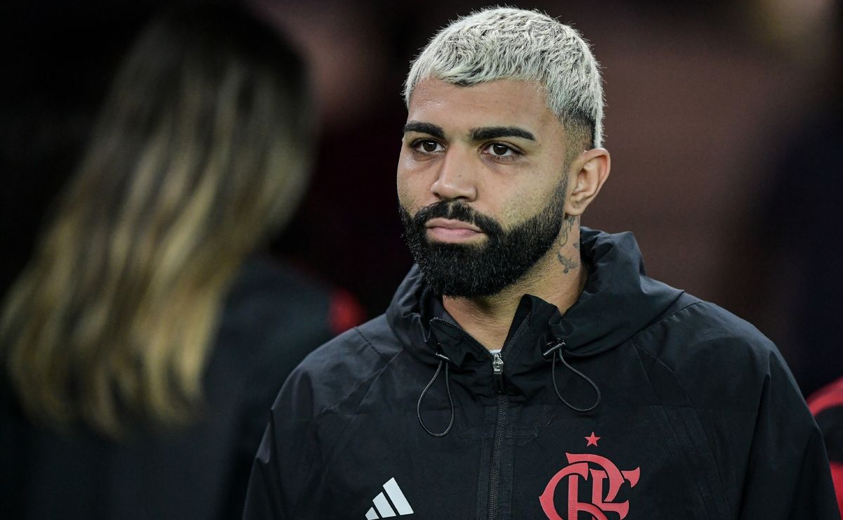 augusto melo desdenha do flamengo e faz revelação sobre gabigol: "É corintiano"