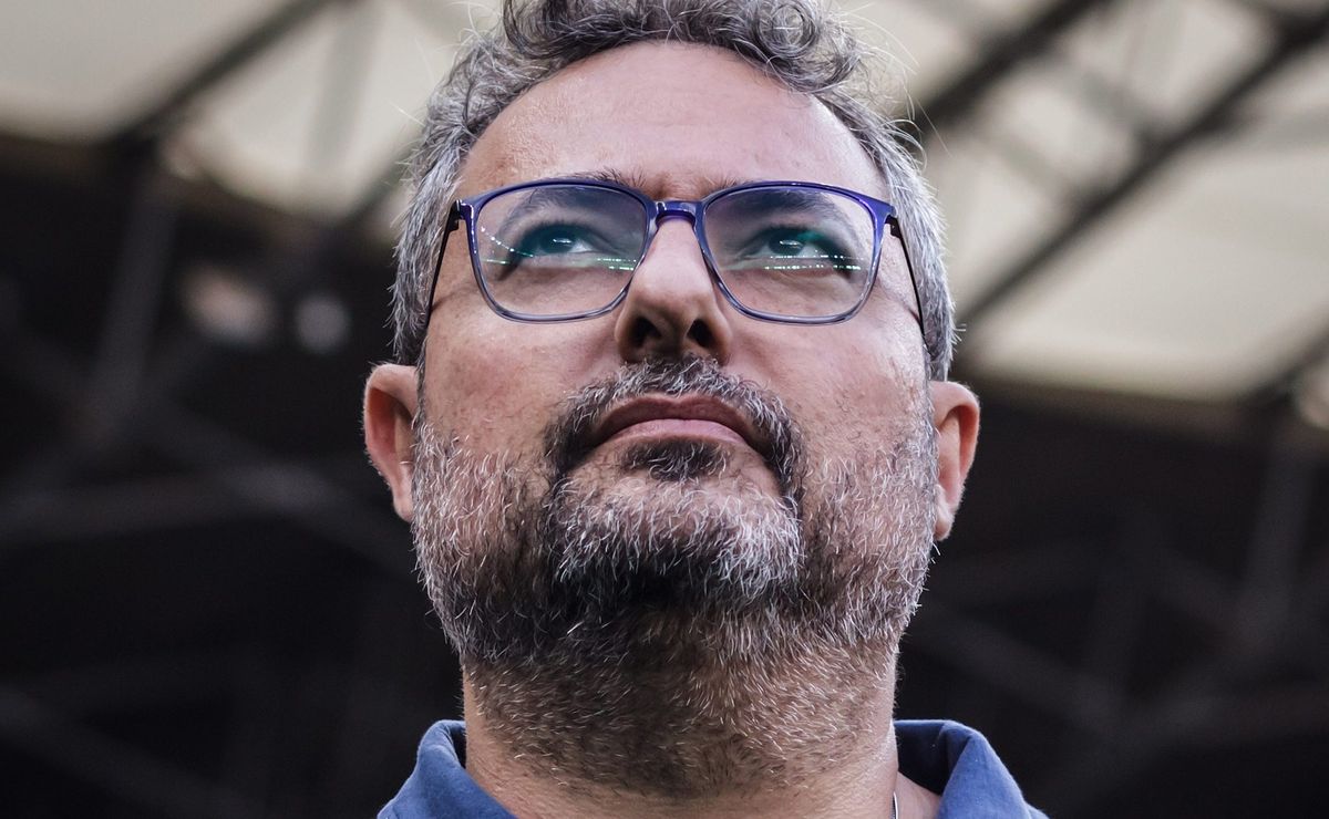 alexandre mattos observa e cruzeiro pode fechar com lucas braga, atacante do santos