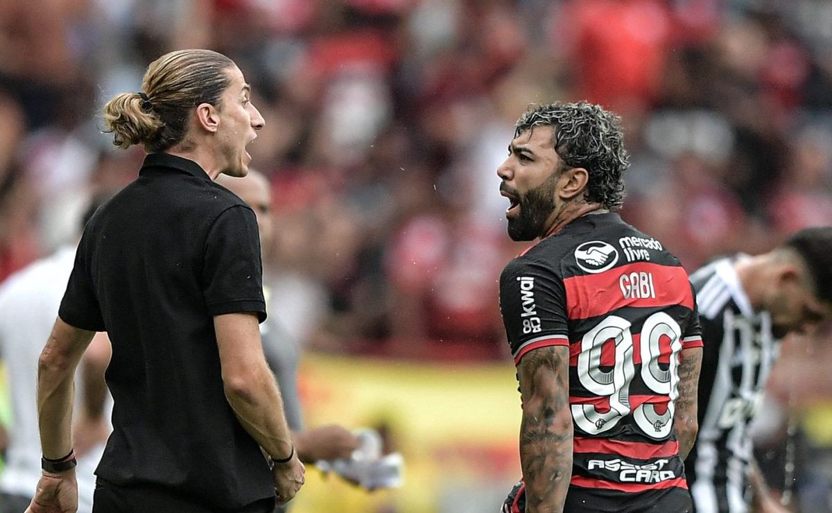 gabigol discute com filipe luís em flamengo x atlético mg pela copa do brasil: "me respeita"