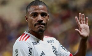 flamengo decide futuro de de la cruz após especulação sobre volta ao river plate