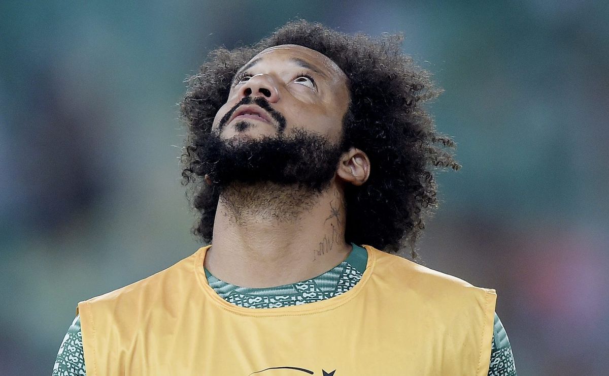 marcelo pede salário astronômico para voltar a jogar após sair do fluminense