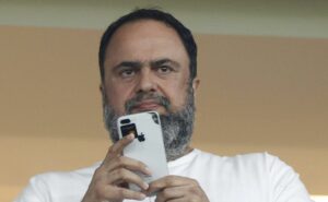 magnata grego marinakis está decidido a comprar o vasco após nova análise do clube