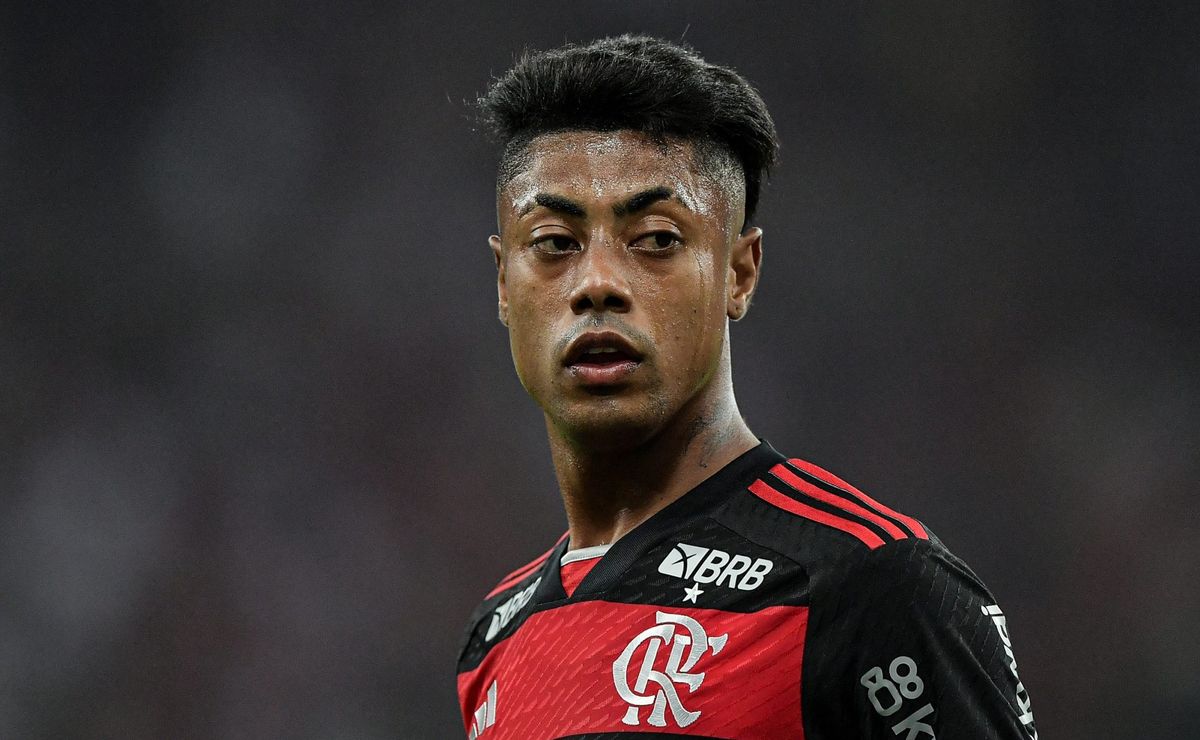 bruno henrique perdeu dinheiro para renovar com flamengo, diz landim antes da copa do brasil 